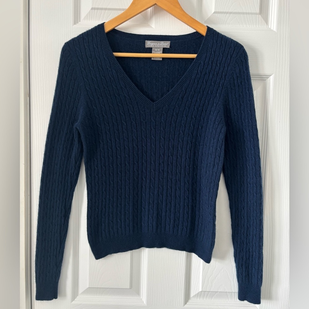 Grayson & Dunn | 100% Cashmere V-Neck Sweater | Size Medium
